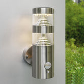 Energy-saving 9W LED outdoor light in use