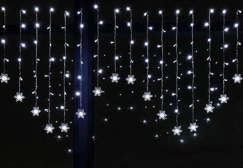 Remote-controlled snowflake lights


