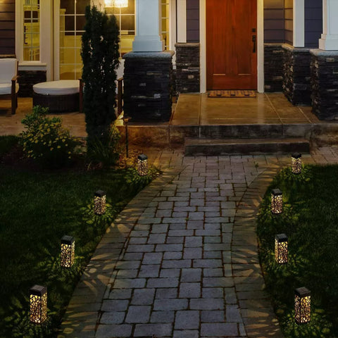 Easy-to-install solar garden lights with stake design

