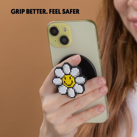 3D Pixel Art MagSafe Phone Grip & Stand – Yummy Smile Emoji White