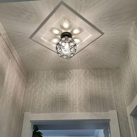 Modern Gold Ceiling Light – Stylish Round Metal Shade

