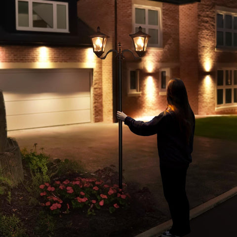 Festive Lights - 2.1m (7ft) Solar Filament Effect Twin Head Traditional Victorian Style Lamp Post Light - 6 Warm White LEDs, Dual Brightness Settings - Outdoor Garden Feature, IP44 Rated, Fixing Kit