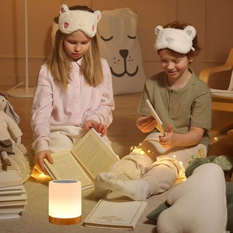 Warm and Cool Lighting Options from Touch Lamp

