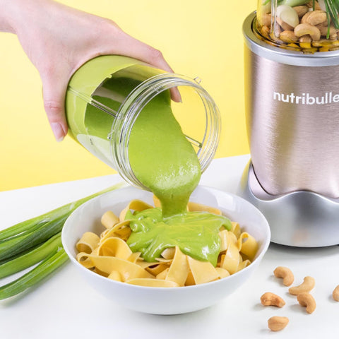 Blender 900 Series 4 Piece Set – 900W High Torque Personal Blender & Smoothie Maker – 24,000 RPM Extractor Crushes Ice, Frozen Fruit & Nuts – 700ml Cup & Flip-Top To-Go Lid – Champagne