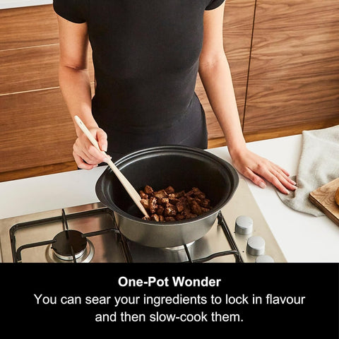 Morphy Richards 3.5L Sear and Stew Slow Cooker – Matte Black & Rose Gold