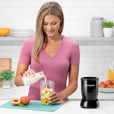 Blender 600 Series 7 Piece Kit Black – 600W Personal Smoothie Maker with 20,000 RPM Power Base, Blends Frozen Fruit, Nuts & Ice – Includes Tall & Short Cups, Handled Ring & Lid