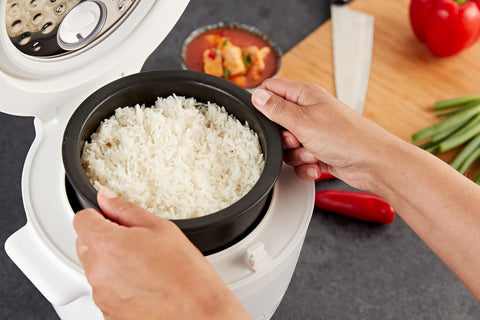 Yum Asia Tsuki Mini Rice Cooker – Pebble White – 2.5 Cups – Ceramic Bowl