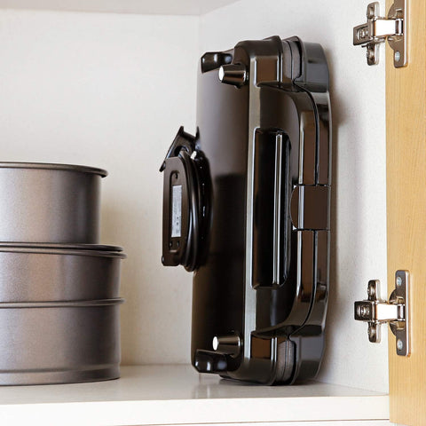 Square Waffle Maker 1000W – Electric Non-Stick Iron Machine with Deep Cooking Plates & Recipes Included