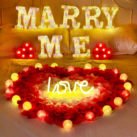 M Style Color Changing LED Letter Light with Remote, Diamond Glitter Alphabet Marquee Lamp, 18 Colors, Battery Powered Decorative Letter Light for Party, Wedding, Birthday, Home, Café and Bar Decor