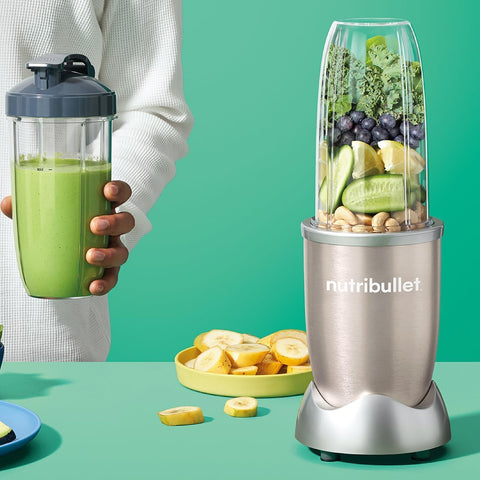 Blender 900 Series 4 Piece Set – 900W High Torque Personal Blender & Smoothie Maker – 24,000 RPM Extractor Crushes Ice, Frozen Fruit & Nuts – 700ml Cup & Flip-Top To-Go Lid – Champagne