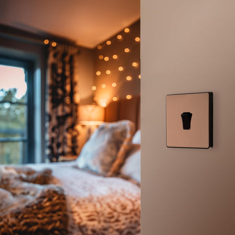 BG Electrical Single Wall Light Switch, 2 Way, Screwless Front Plate, Round Edges, Evolve, Polished Copper, 20A, 16AX, PCDCP12B