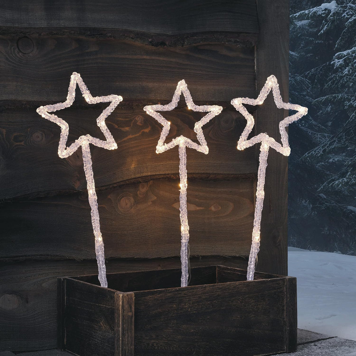 Lights4fun Outdoor Christmas Set of 3 Acrylic Star Stake Path Lights White LEDs Battery Operated with Timer 43cm