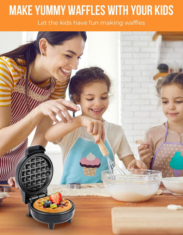Mini Waffle Maker 4 Inch – Compact Breakfast Waffle Iron, Nonstick Snack, Chaffle & Hash Browns, 550W Grey
