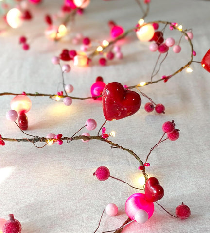 Valentine’s Day Heart Garland String Lights, 6.5FT 25 LED Battery Operated Balloon Heart Decorative Lights for Home and Wedding