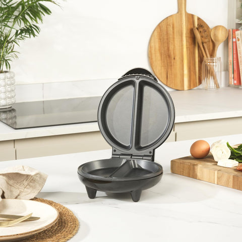 Omelette Maker – Non-Stick Deep Fill Plates, Double Egg Cooker for 2 Omelettes, Fast Heat Up, Easy Clean, 750W, EK2716