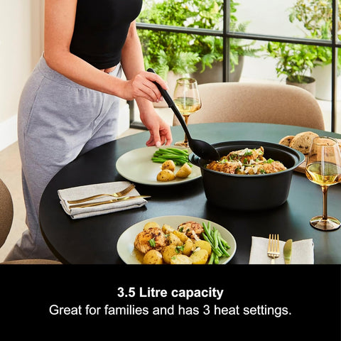 Morphy Richards 3.5L Sear and Stew Slow Cooker – Matte Black & Rose Gold