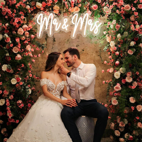 Mr and Mrs 20-Inch LED Neon Wedding Sign, Adjustable Brightness, Modern Decorative Light for Engagement, Bridal Shower, Anniversary, Hen Party and Wedding Reception Decor