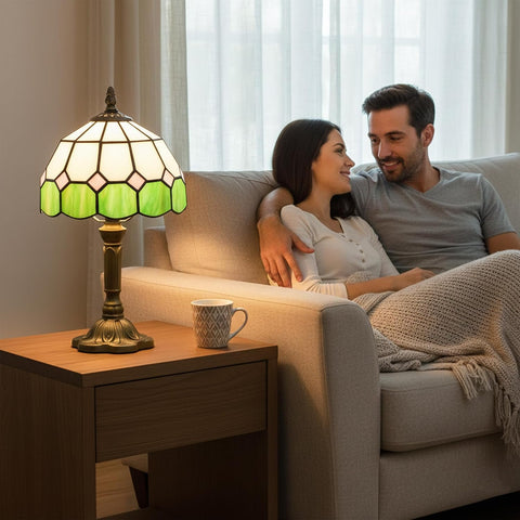 HOMCOM Handmade Stained Glass Table Lamp – Tiffany-Style Green Bedside Lamp with Bronze-Tone Zinc Alloy Base, E27 Socket & 40W Max for Bedroom, Living Room & Home