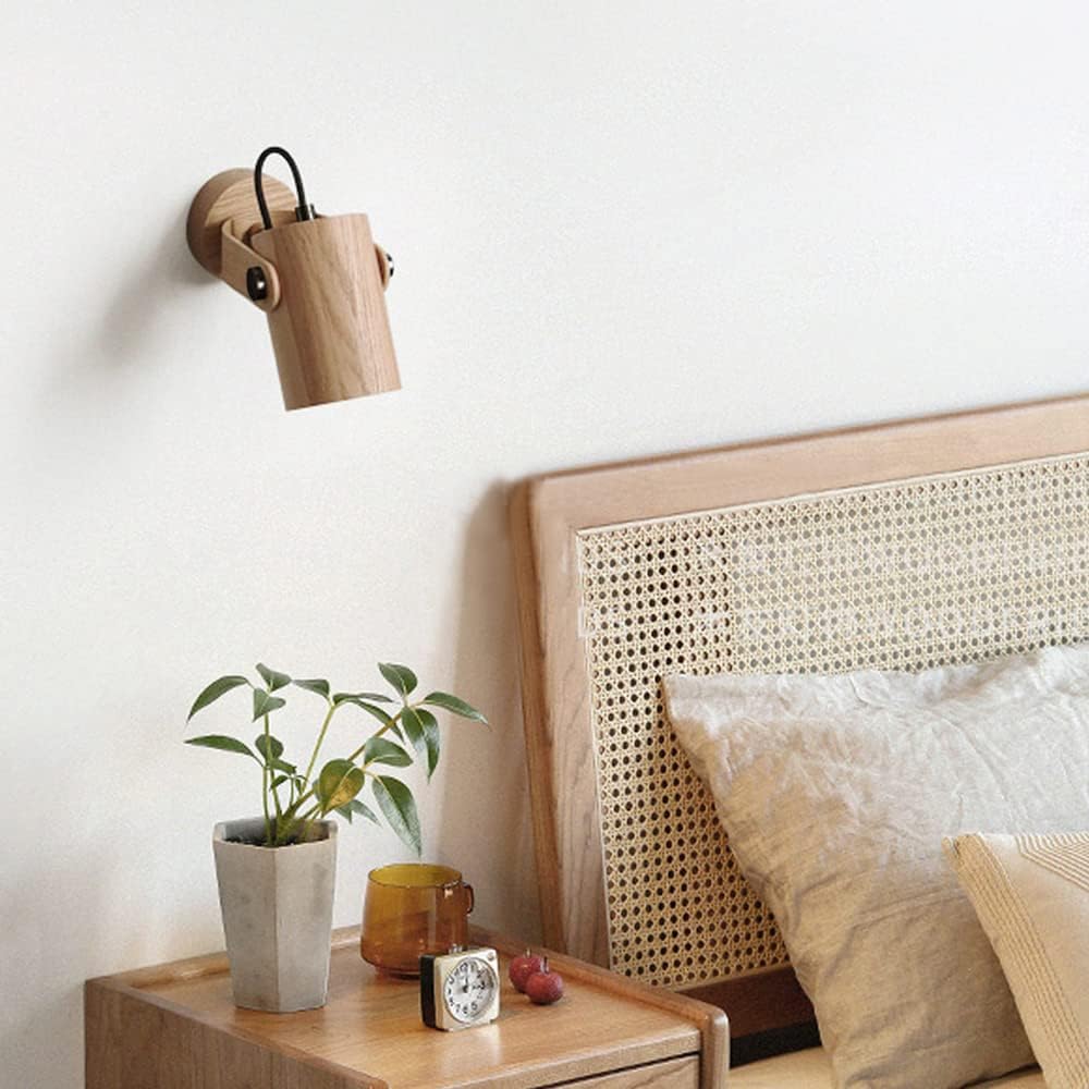 Ash wood spotlight light fixture

