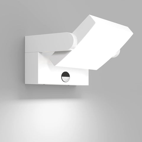 Cold white 5700K wall light

