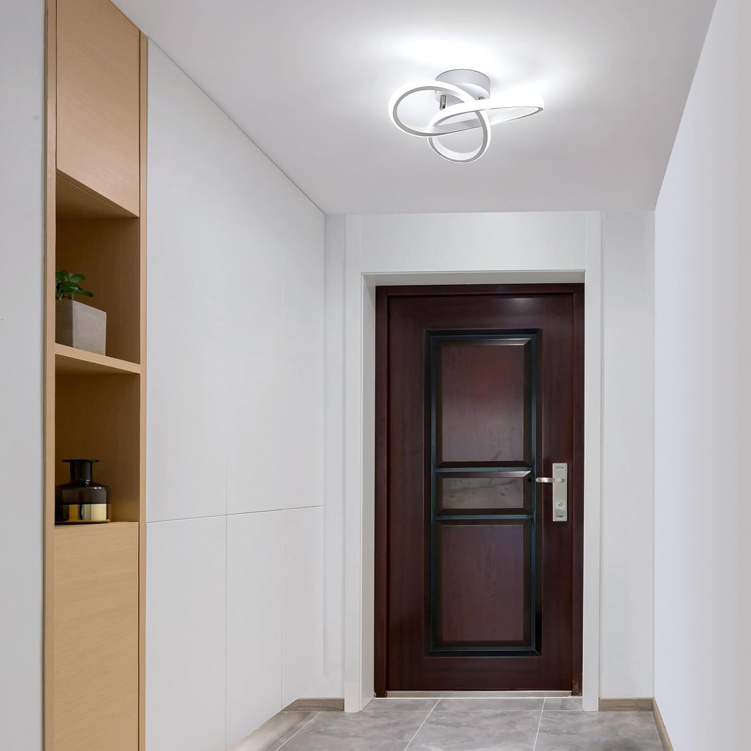 Cool white 6500K ceiling light

