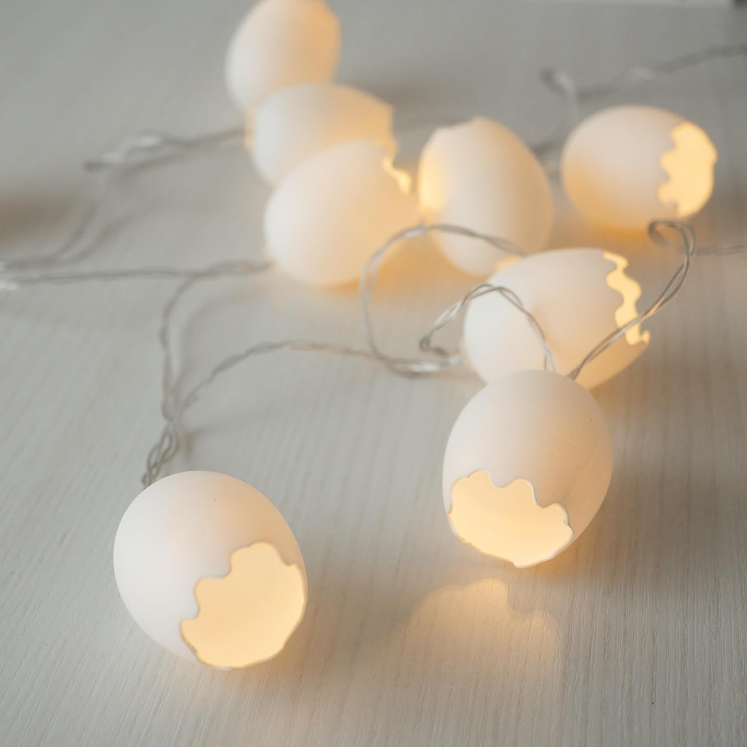 Decorative Easter fairy lights with cracked egg design