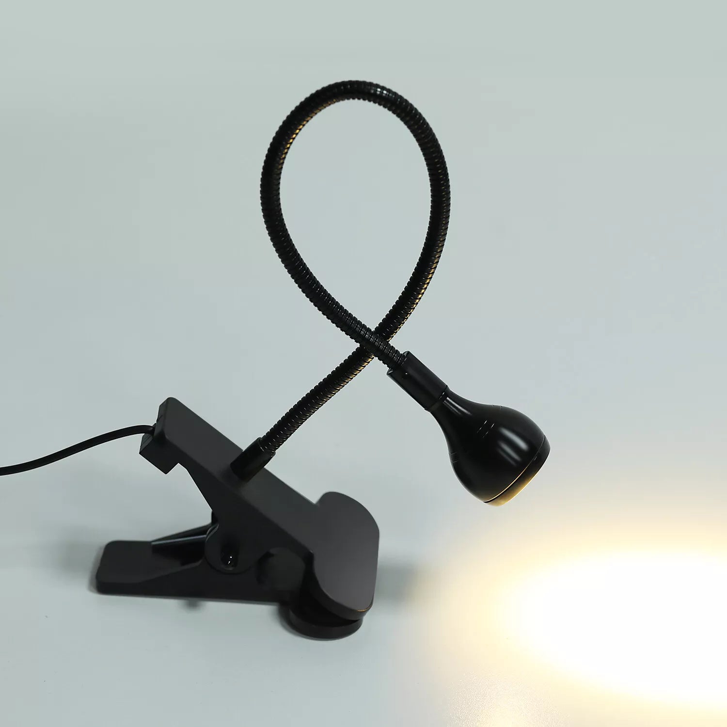 Desk Lamp – Flexible LED Light for Reading & Work – Shop Now!