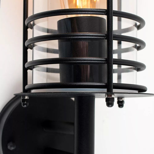 Sleek modern wall light for UK gardens

