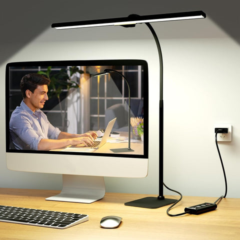 LED lamp with sturdy base


