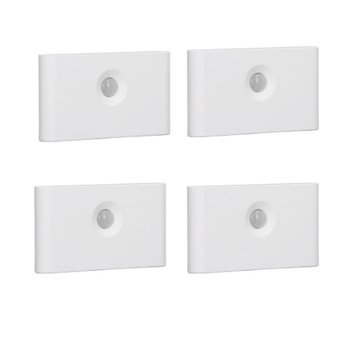 Energy-efficient night light with automatic on-off feature

