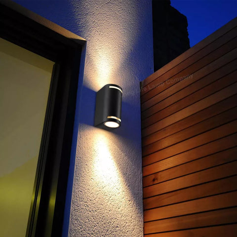 IP44 waterproof black LED wall light

