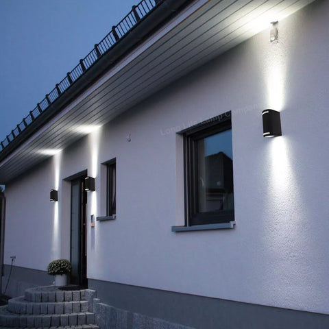 Garden wall light with LED up-down illumination

