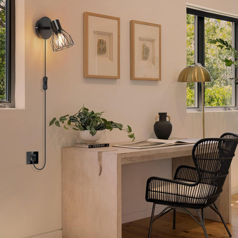Modern black E14 wall lamp

