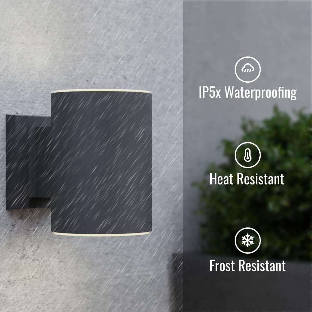 Outdoor wall light fixture with rain simulation and text indicating waterproofing, heat resistance, and frost resistance.