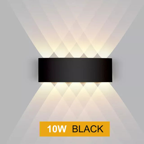 Elegant wall light enhancing the décor of a living room

