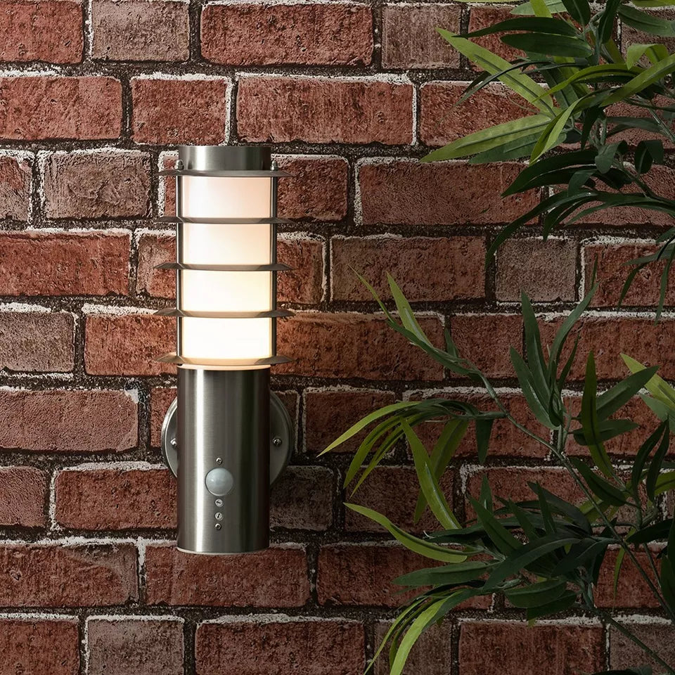 Wall-mounted outdoor lantern with PIR motion detection

