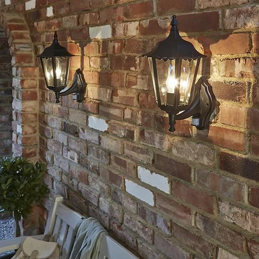 Best Traditional Garden Wall Outdoor Lanterns in UK