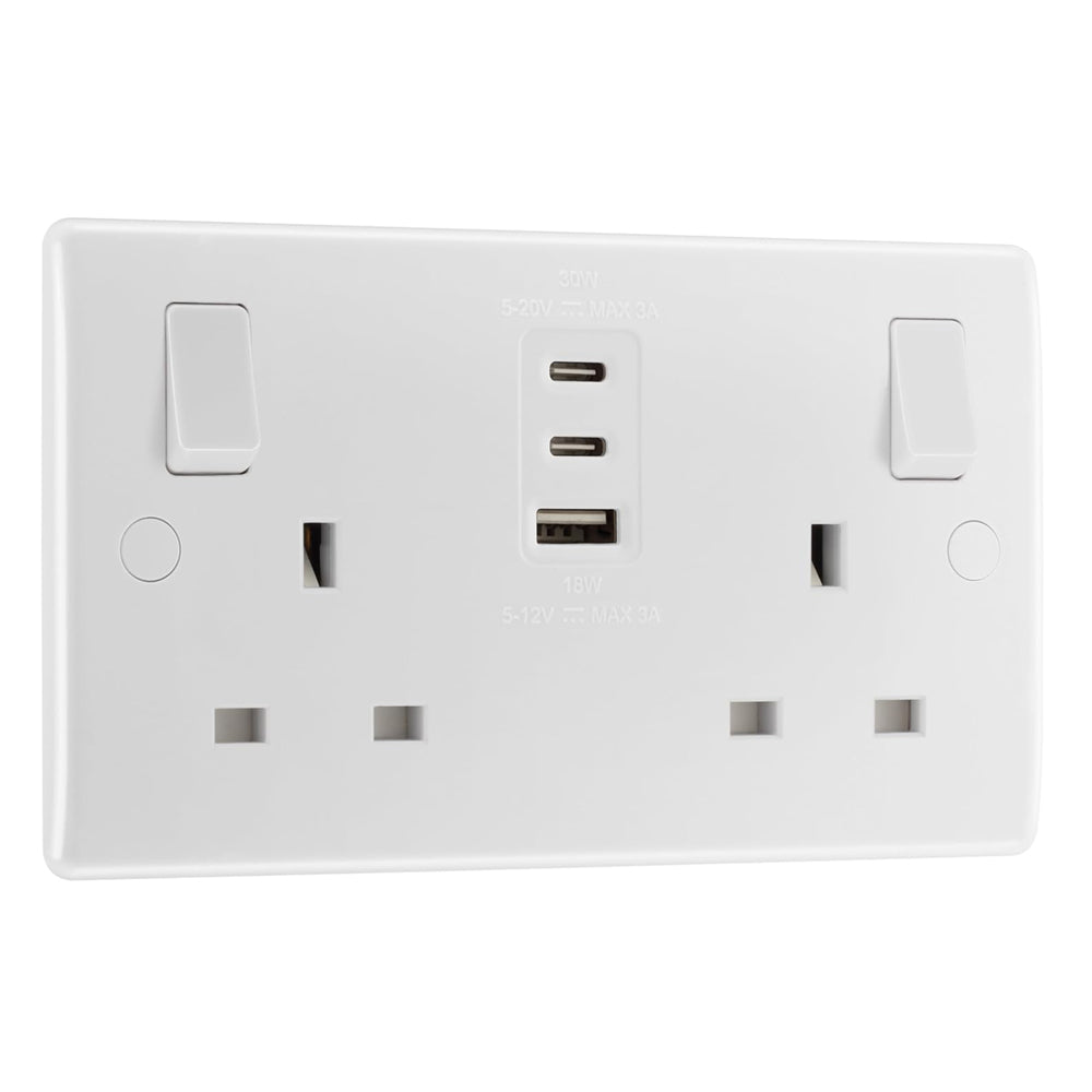 BG Electrical 30W Double Switched USB Power Wall Socket White