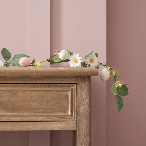 Warm white Easter egg garland with daisy flowers